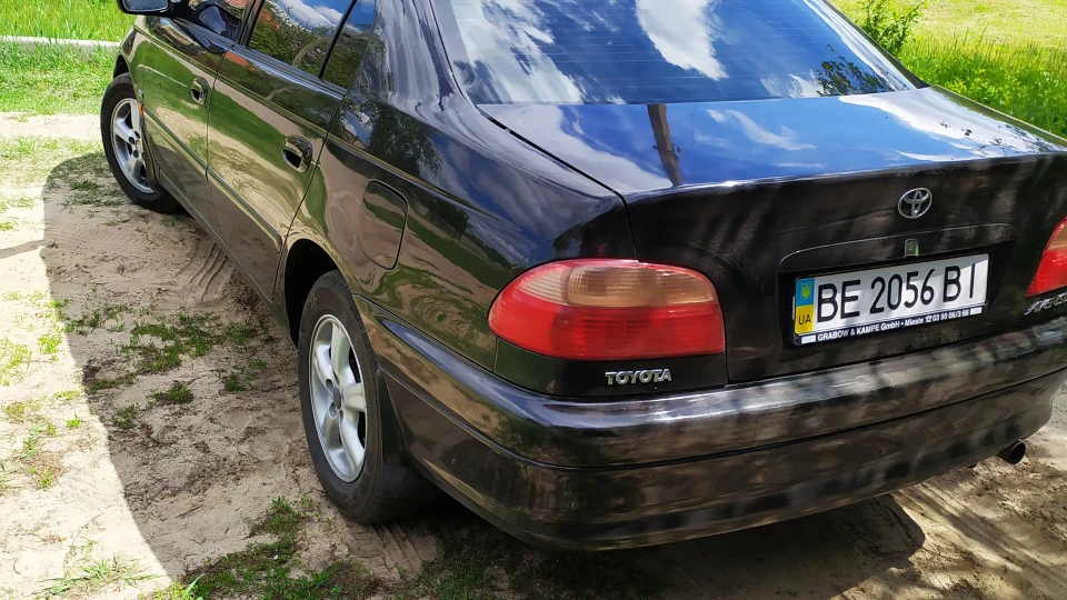 Toyota Avensis Нічна фурія (1AZ-FSE) 5