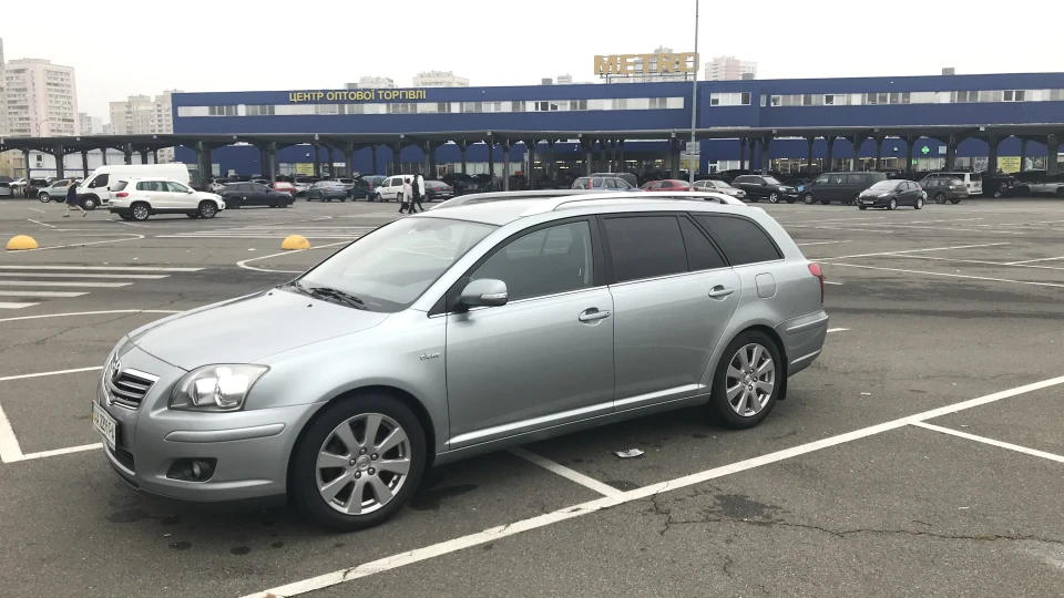 Toyota Avensis Cinderella) 2