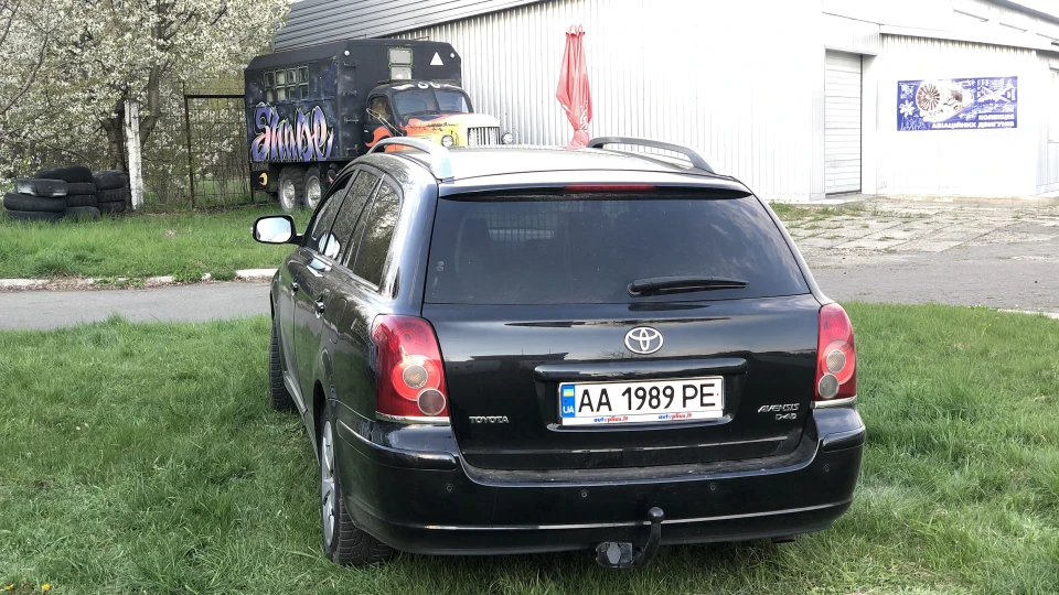 Toyota Avensis Сімейна 2