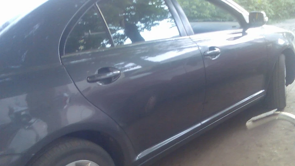 Toyota Avensis Сіра мишка 2