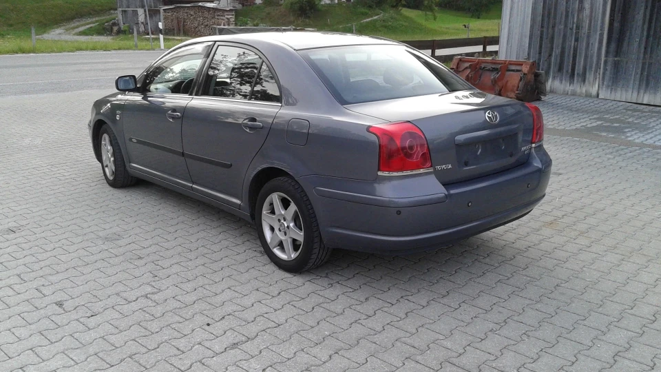 Toyota Avensis Серій Веня 2.0 D4-D 3