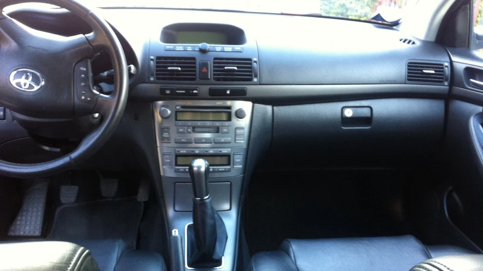 Toyota Avensis TDI 2.0 D4D 2