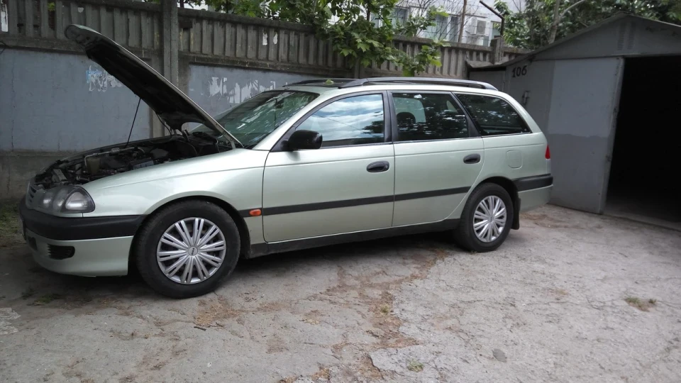 Toyota Avensis TERRA TYPE 4