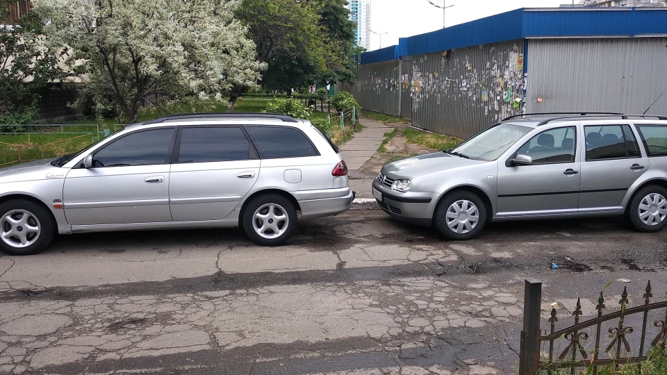 Toyota Avensis Turbo 4