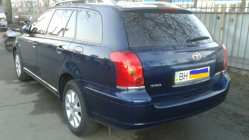 Toyota Avensis універсал 2