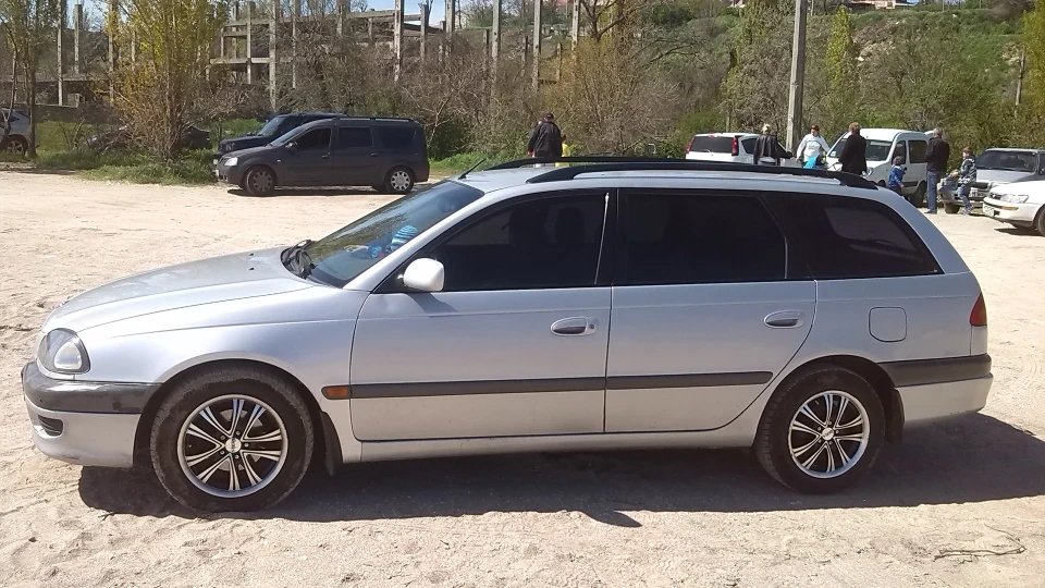 Toyota Avensis універсал 3