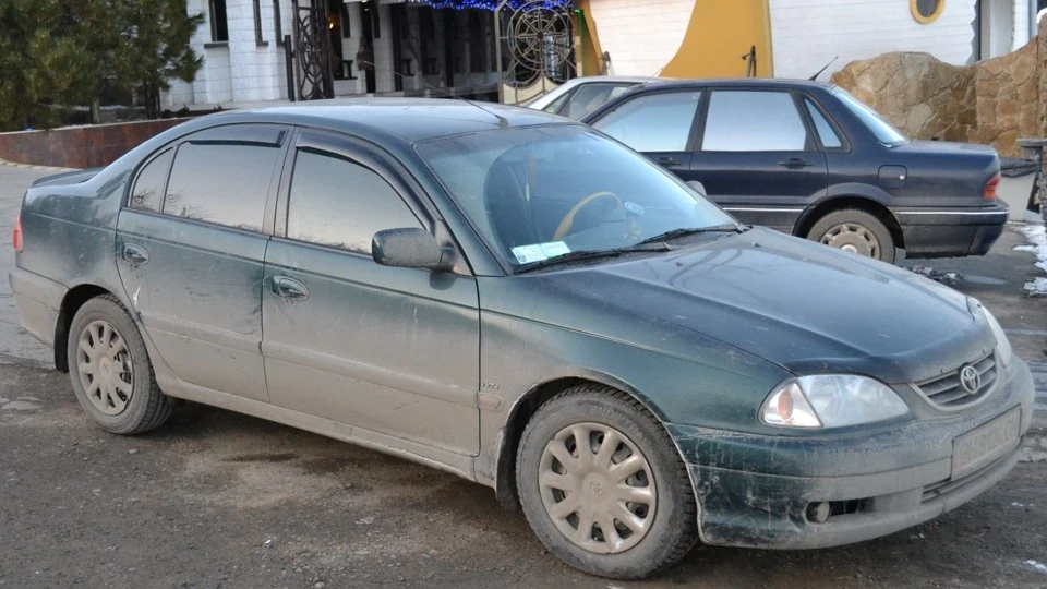 Toyota Avensis завжди брудна 2