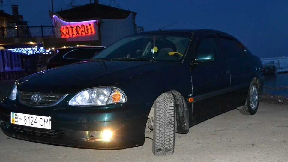 Toyota Avensis завжди брудна 4