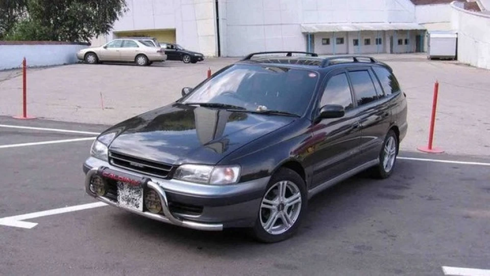 Toyota Caldina CZ 2.0 4WD
