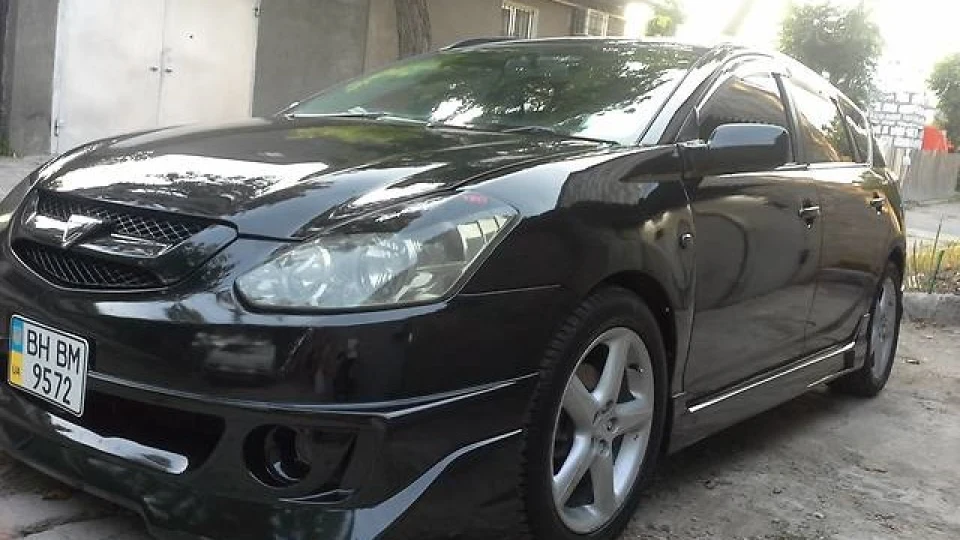 Toyota Caldina "GIALLA" 4