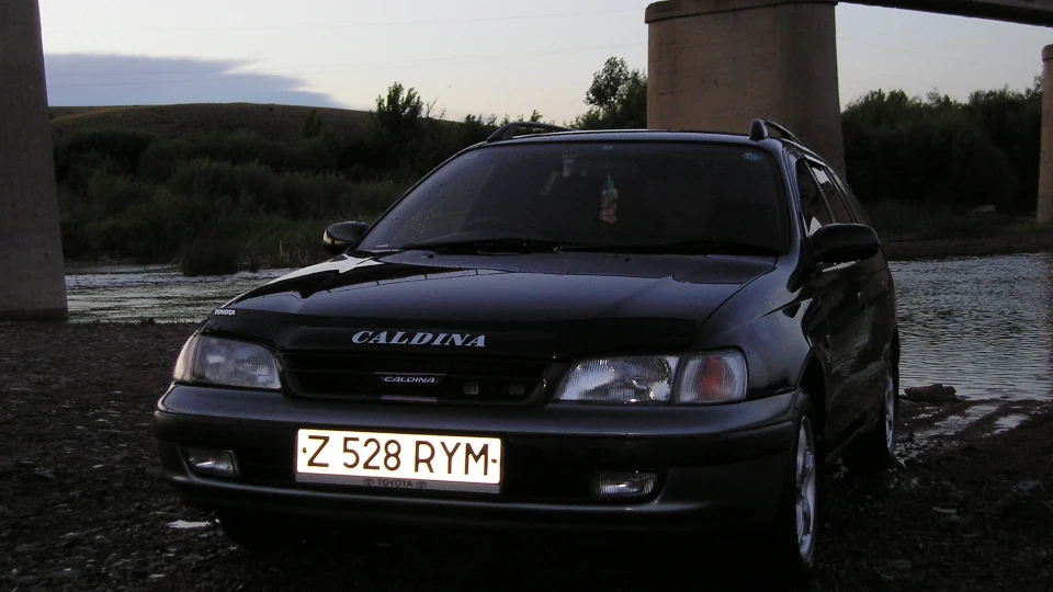 Toyota Caldina II Японка 2