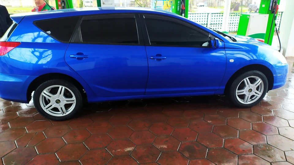 Toyota Caldina Синій металік 4