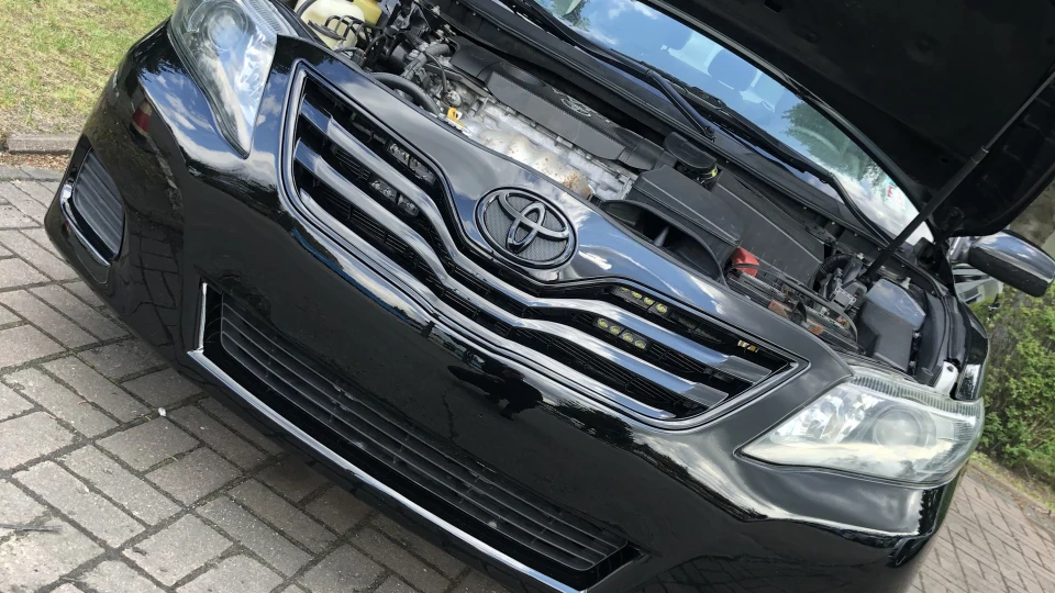 Toyota Camry 2