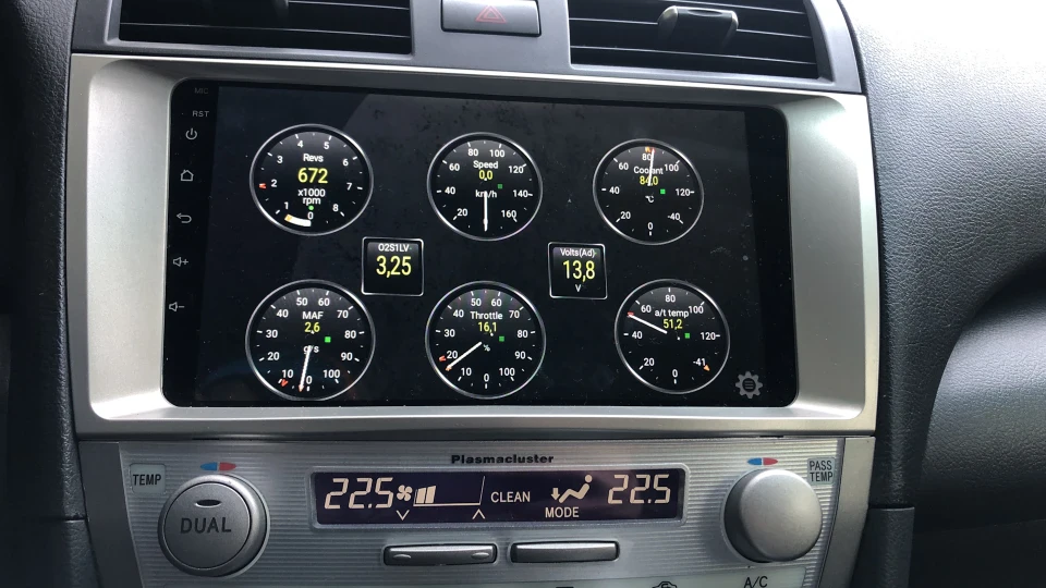 Toyota Camry 2