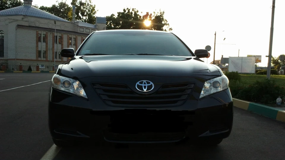 Toyota Camry 2