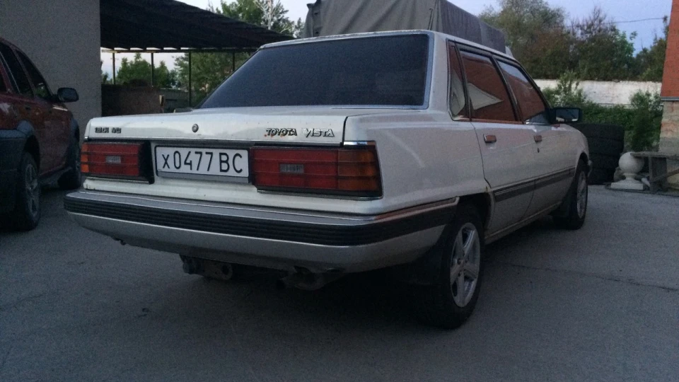Toyota Camry 2