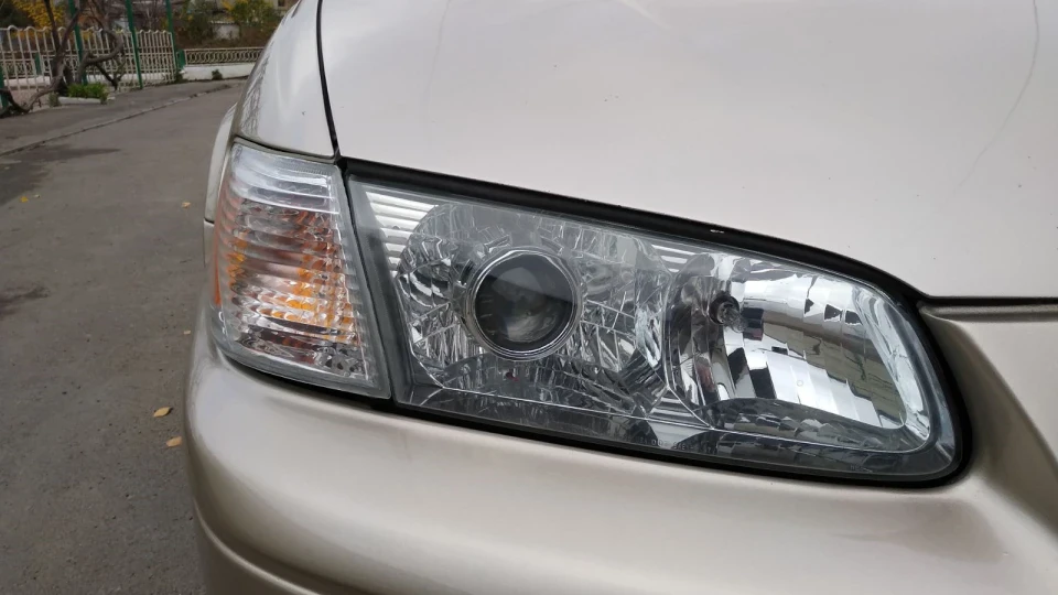 Toyota Camry 2