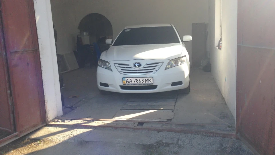 Toyota Camry 2