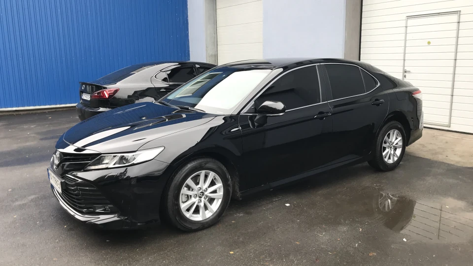 Toyota Camry 2