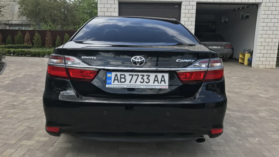 Toyota Camry 3