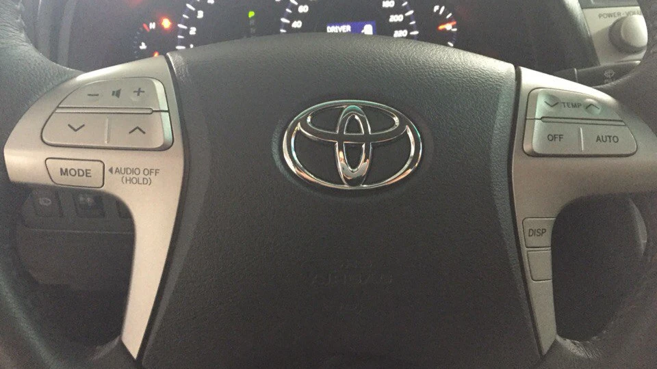 Toyota Camry 3