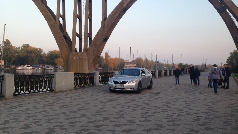 Toyota Camry 2