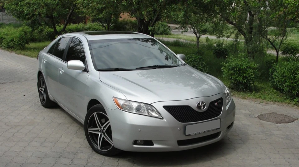 Toyota Camry 5