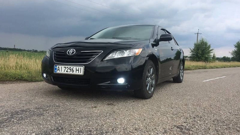 Toyota Camry 5