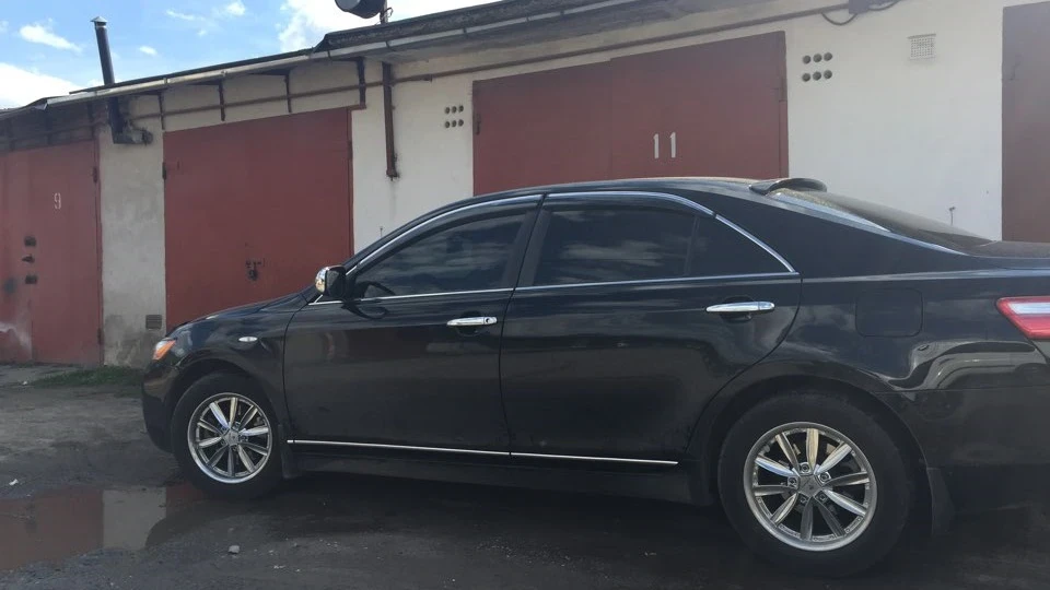 Toyota Camry 2