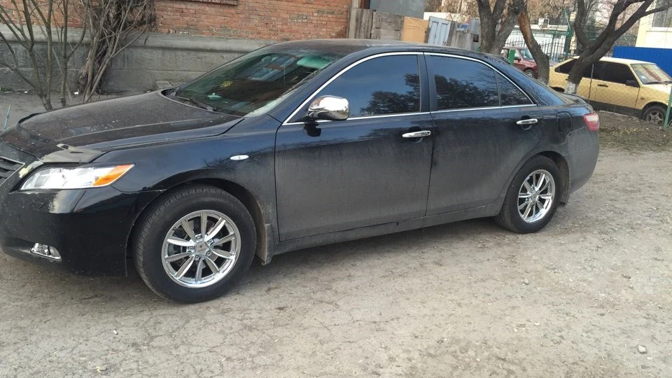 Toyota Camry 3