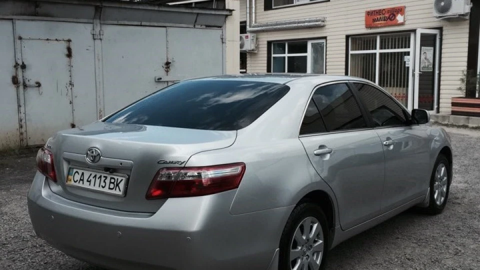 Toyota Camry 3