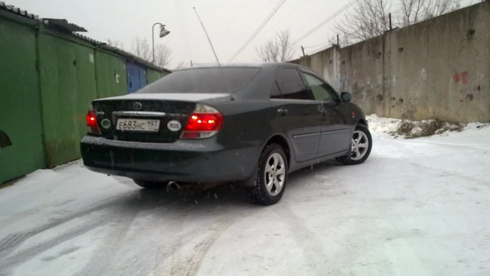 Toyota Camry 3