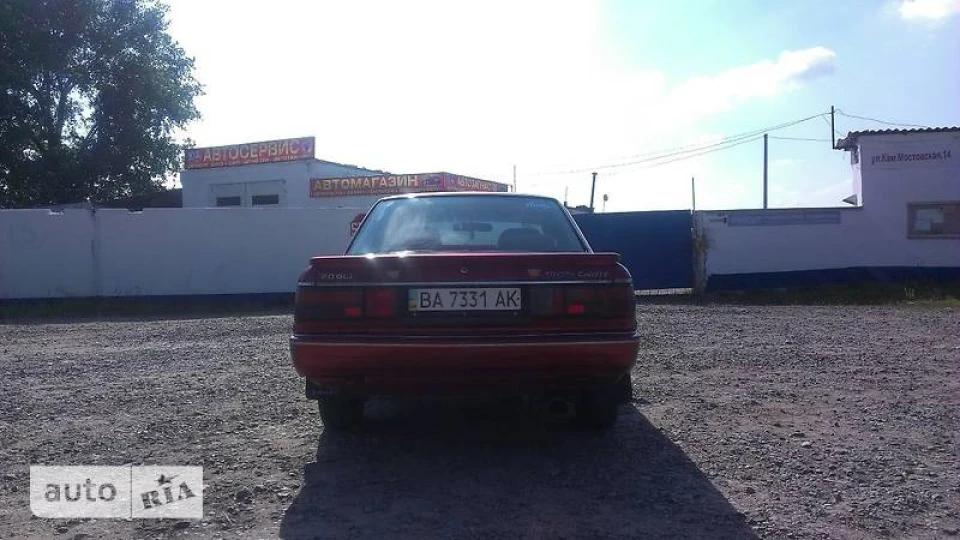 Toyota Camry 4