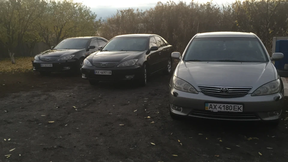 Toyota Camry 4