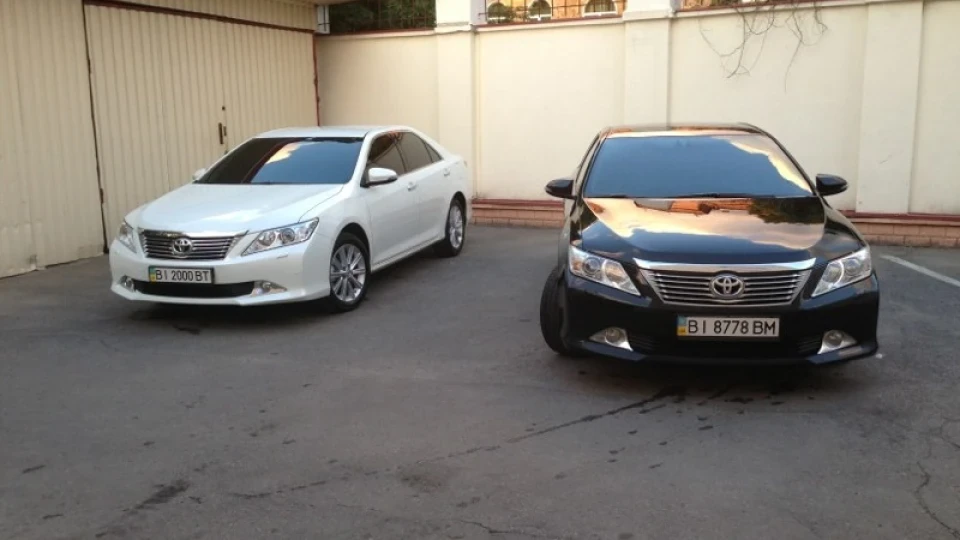 Toyota Camry 2