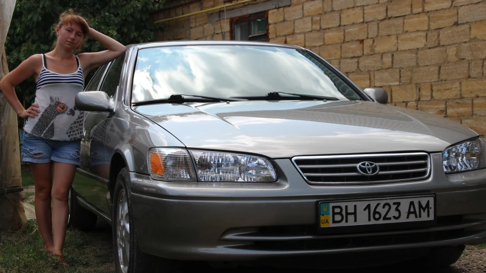 Toyota Camry 3