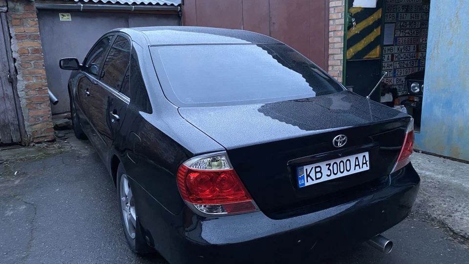 Toyota Camry 2