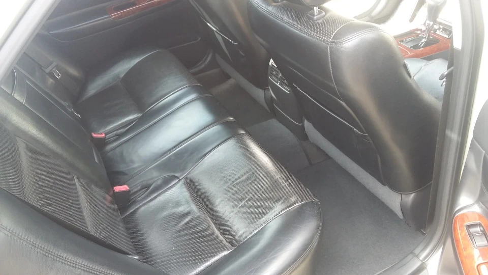 Toyota Camry 4