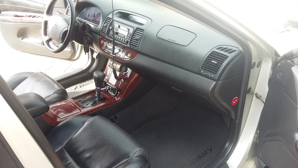 Toyota Camry 5