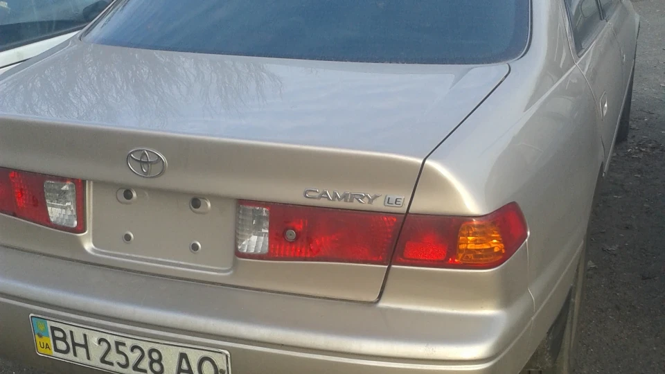 Toyota Camry 2