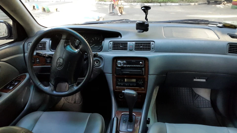 Toyota Camry 5