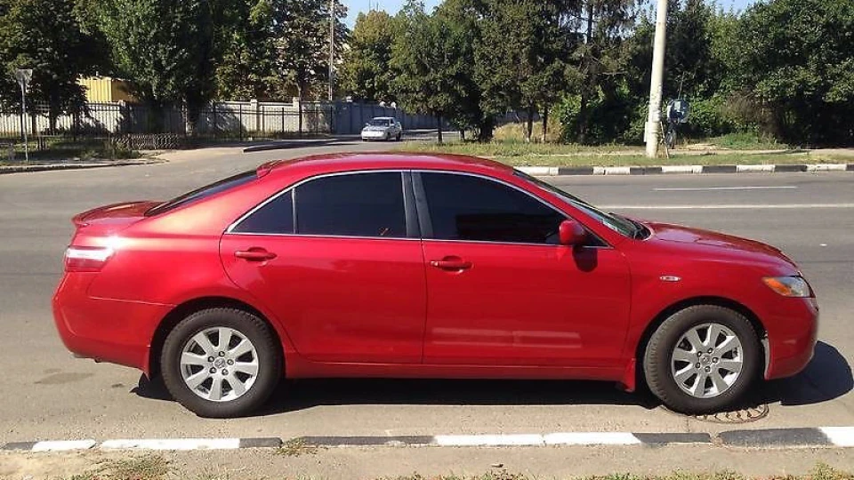Toyota Camry 2