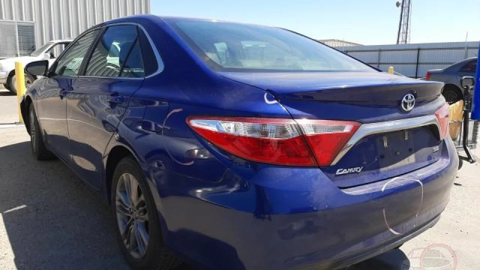 Toyota Camry 2