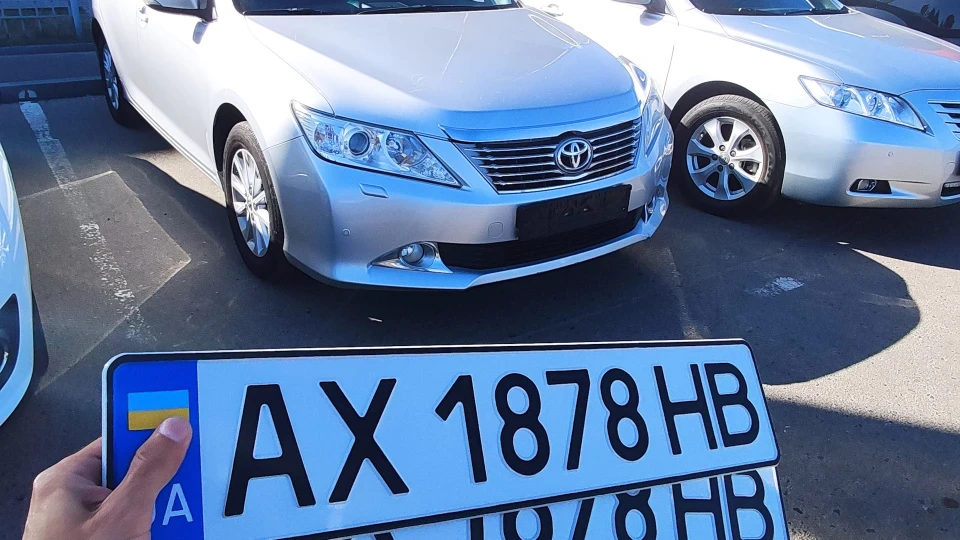 Toyota Camry 2