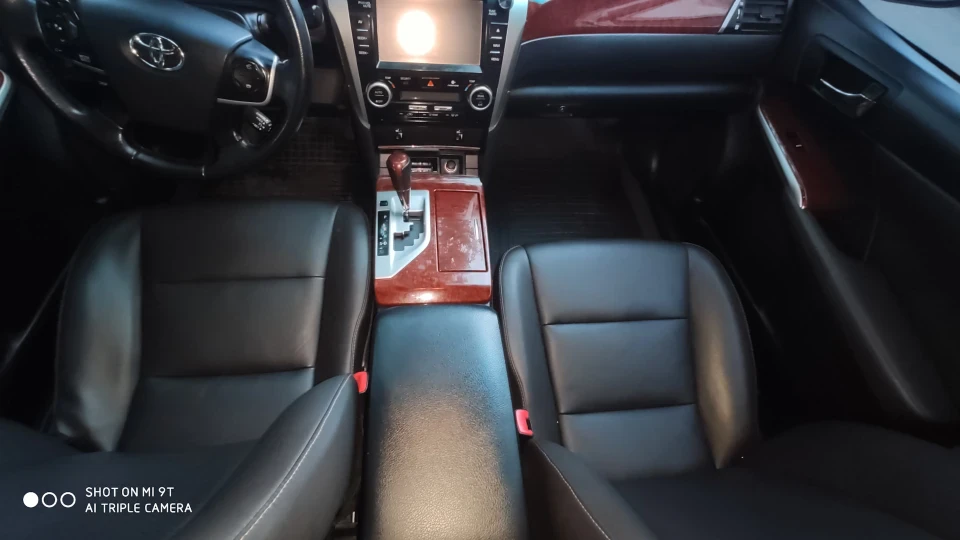 Toyota Camry 5