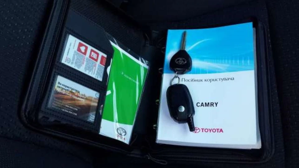 Toyota Camry 3