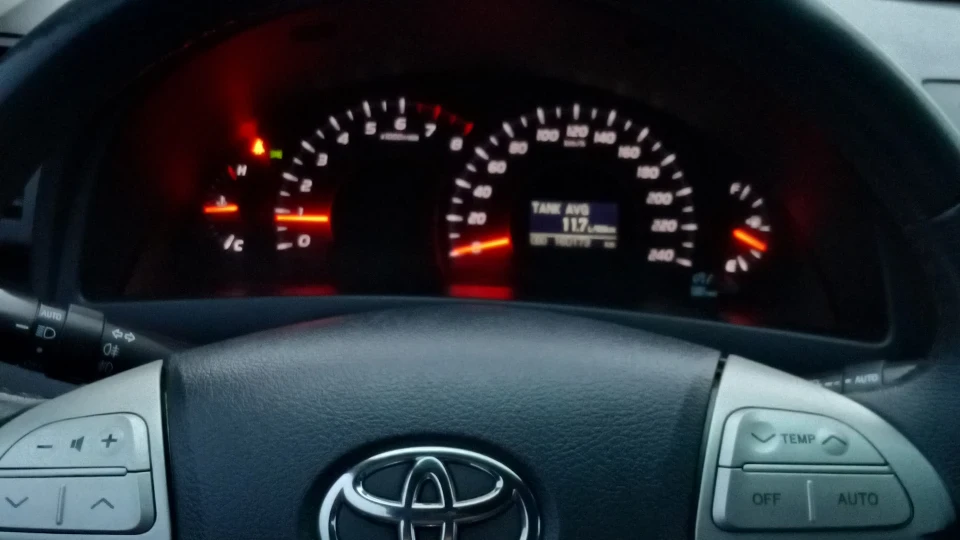 Toyota Camry 3