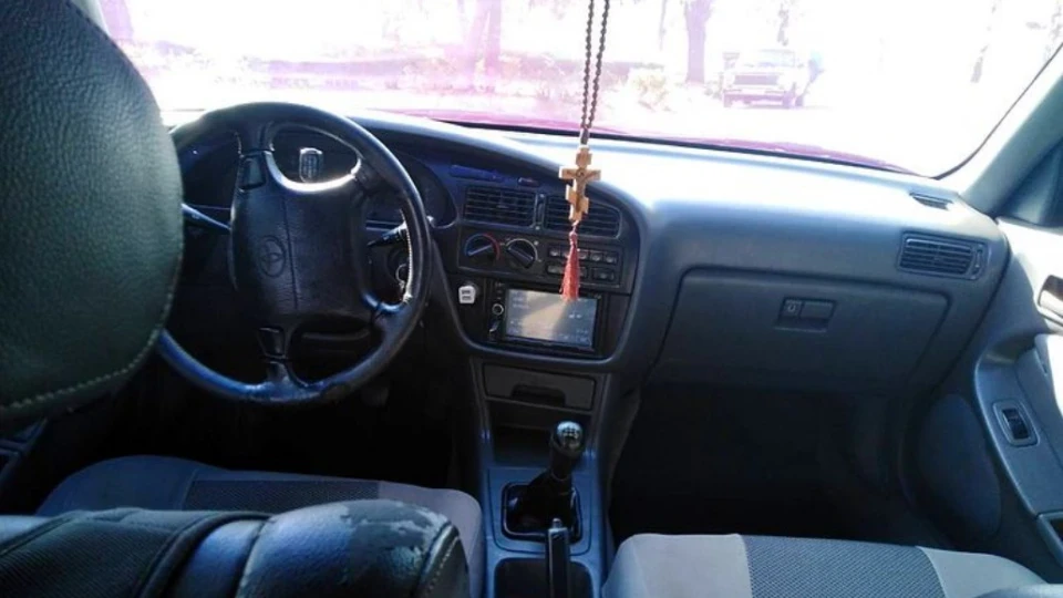 Toyota Camry 4