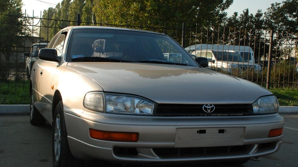 Toyota Camry 2