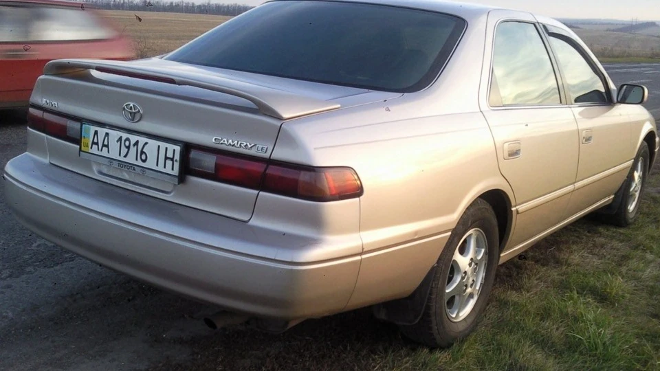 Toyota Camry 3
